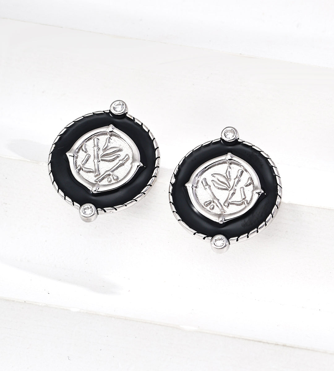 Vintage Black Enamel Zircon Earrings — Retro Gothic Hoop Drop