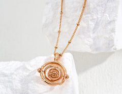 Gentlewaveco Vintage Elegant Pendant Necklace D0551