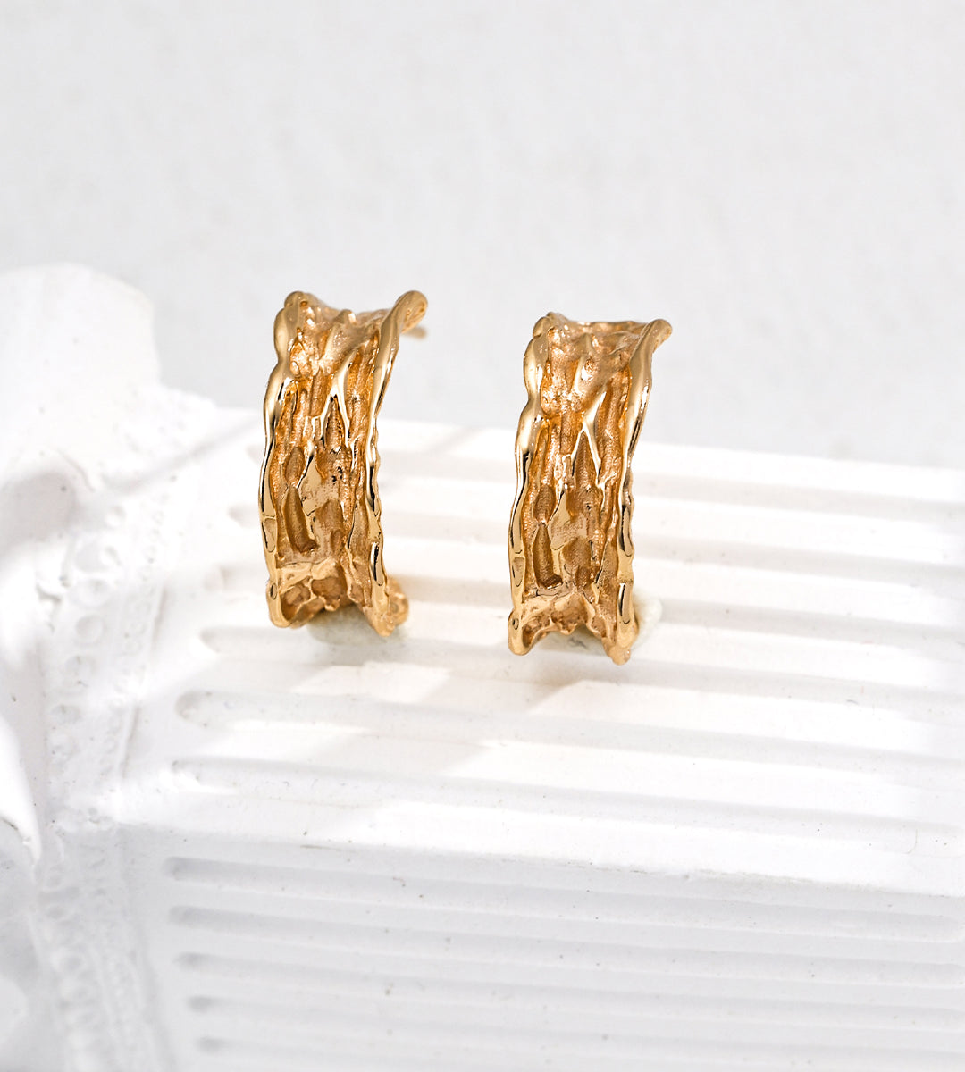 Gentlewaveco Silver Vintage Elegant Stud Earrings E01279