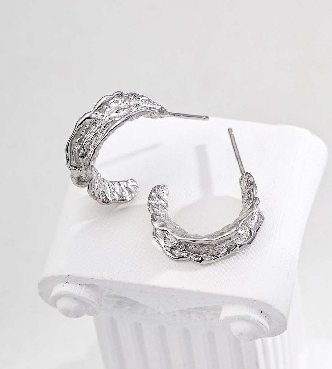 Gentlewaveco Silver Vintage Elegant Stud Earrings E01279