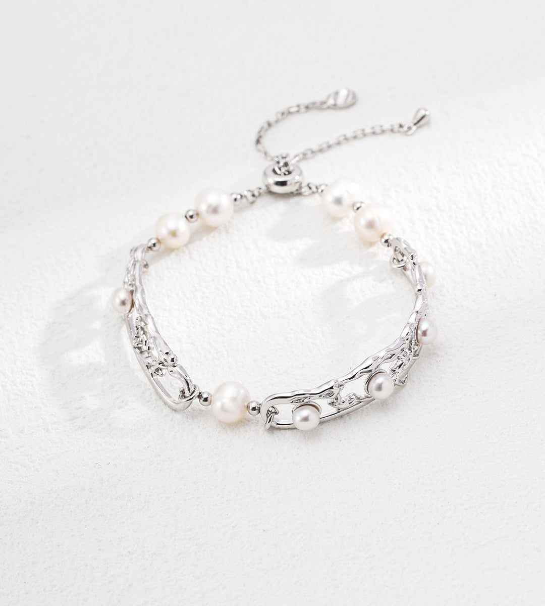 Gentlewaveco Chinese Lattice Winter Plum Blossom Pearl Bracelet SL0171