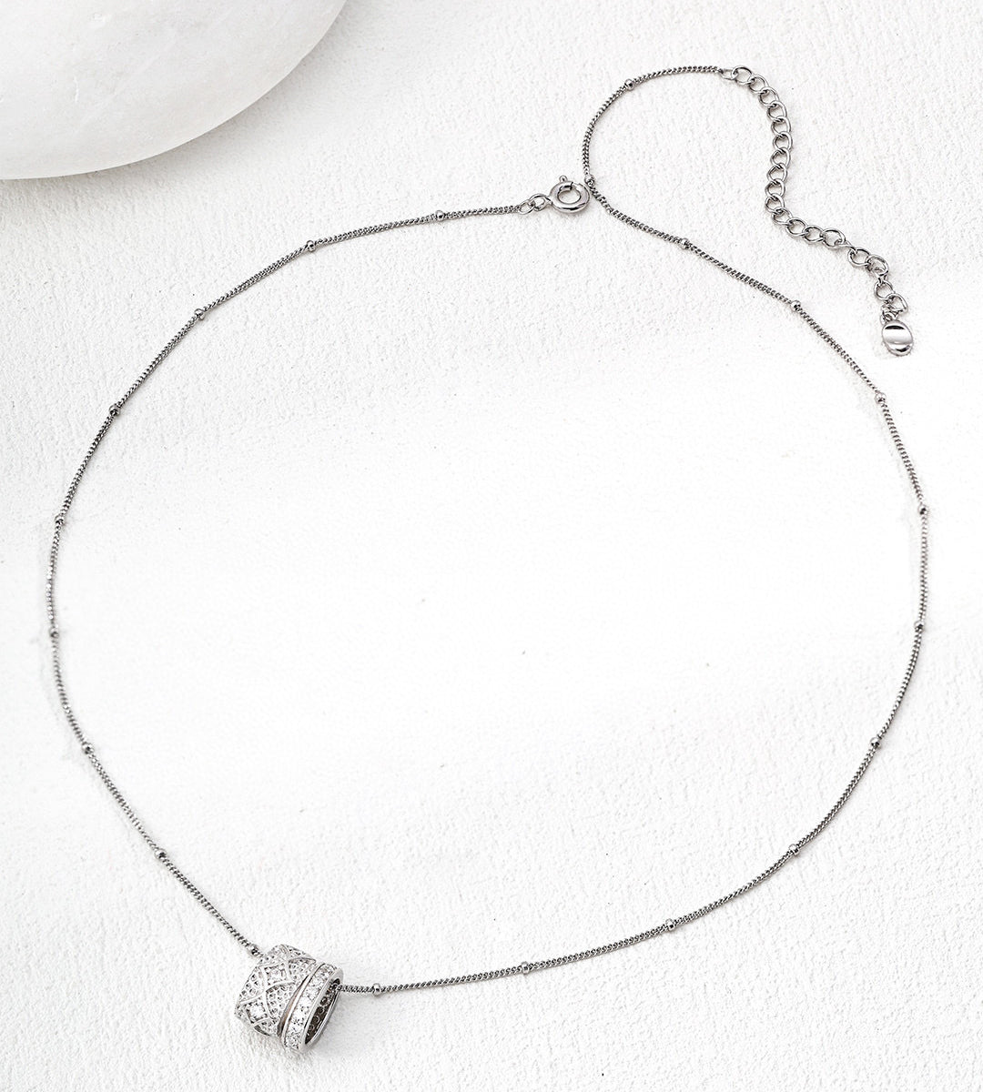 Gentlewaveco Vintage Textured Zircon Celestial Pendant Necklace D0620-2