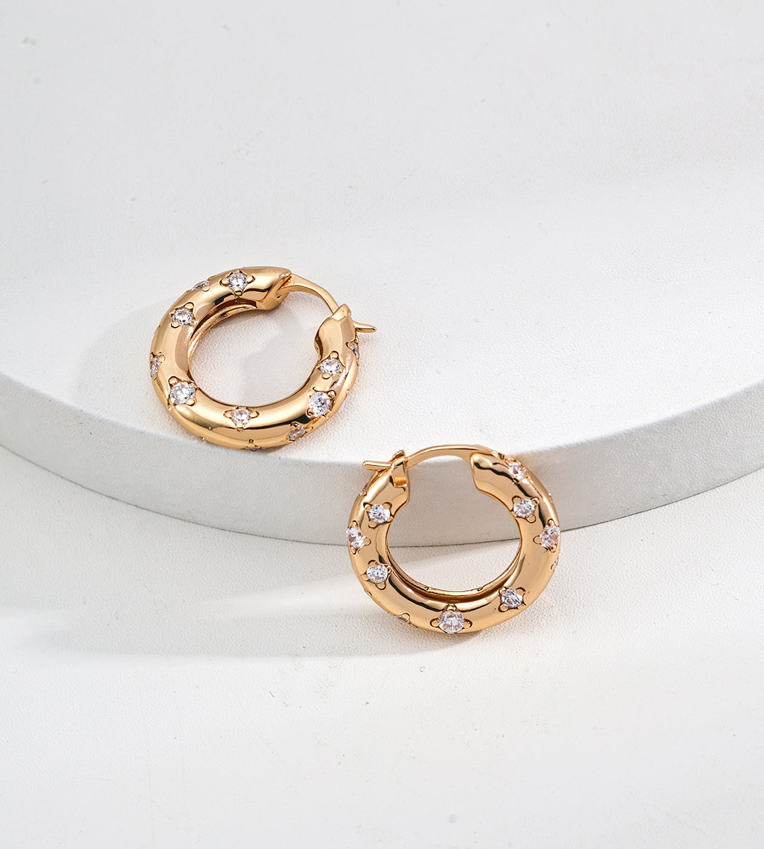 Gentlewaveco Geometric Zircon Modern Stud Earrings E01269